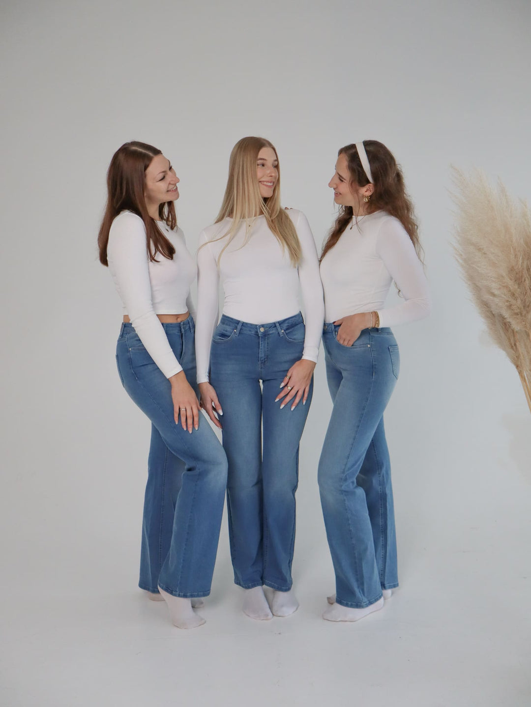 STRAIGHT LEG TALL JEANS