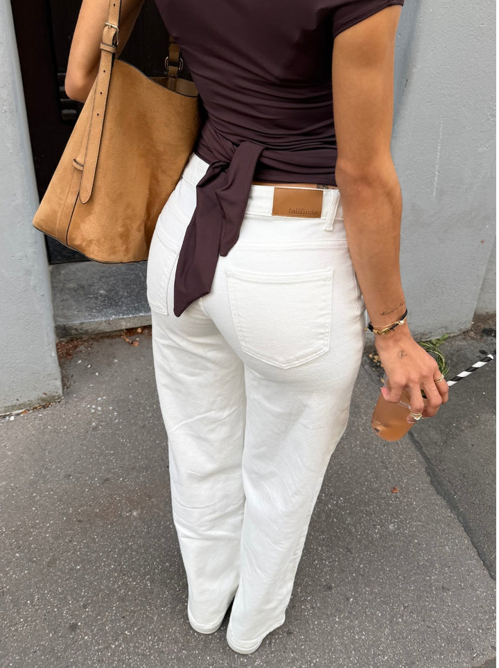 #farbe_off-white