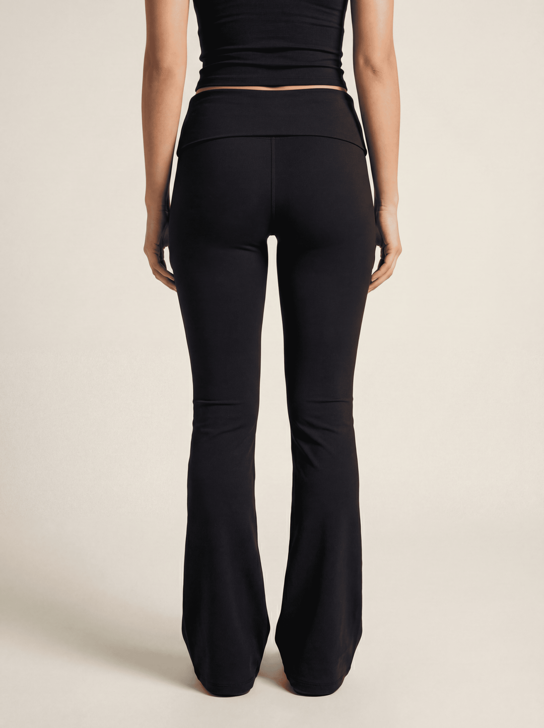 TALL Flared Foldover Yoga Leggings PeachSkin™ für große Frauen - tallfinds